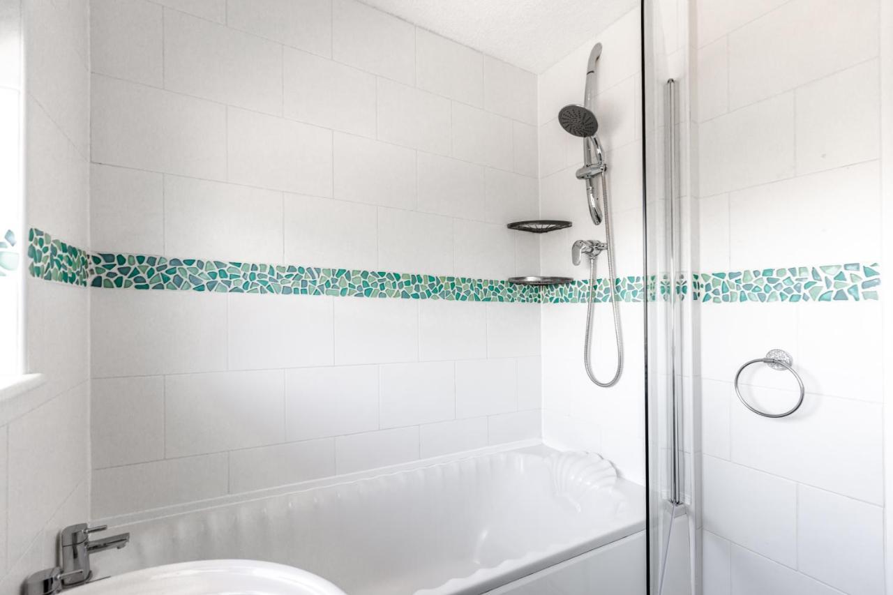 Curlew - 3 Bedrooms Wi-Fi, Parking, Contractors Thornton  Bagian luar foto